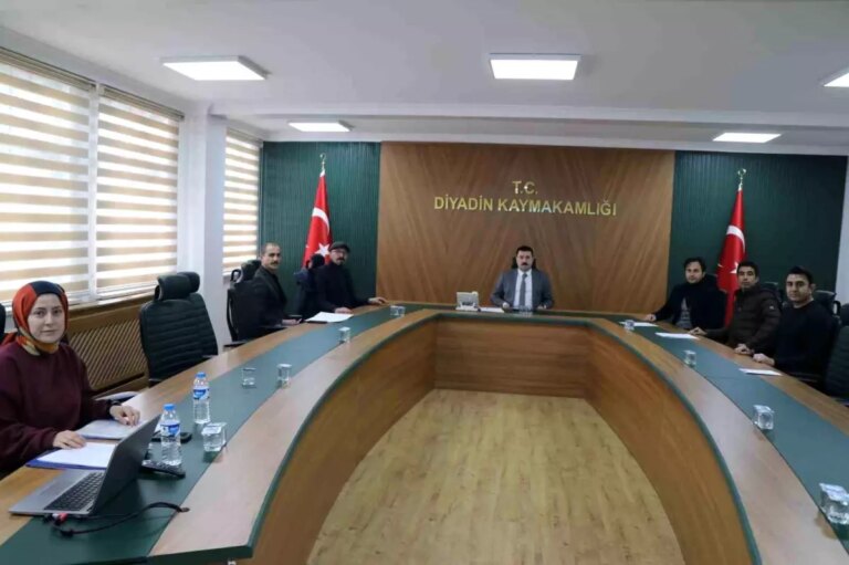 diyadinde-kesimhaneler-icin-bilgilendirme-toplantisi-duzenlendi-WOSEMH3T.jpg