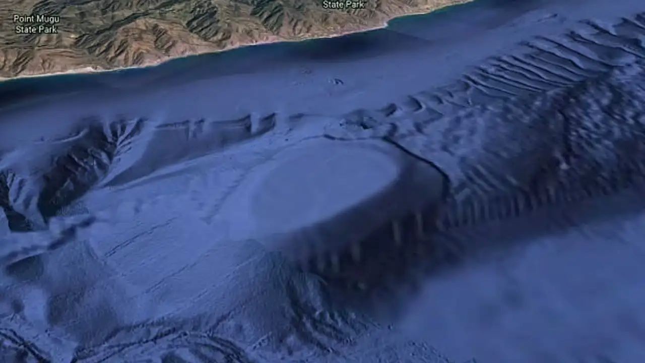 okyanusun-dibindeki-gizemli-yapi-sycamore-knoll-uzayli-ussu-mu-dogal-bir-yapi-mi-FNOFKl3G.jpg