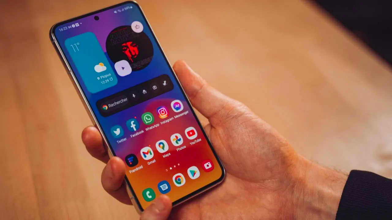samsung-iki-modeli-icin-daha-one-ui-7-guncellemesini-yayinladi-PV9wgFGR.jpg