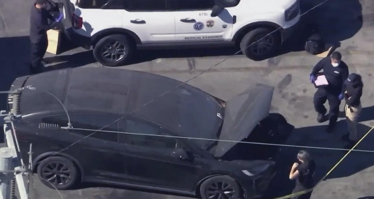 pop yildizinin aracinda bulunan ceset kiz cocuguna ait cikti Zrl8MuRY