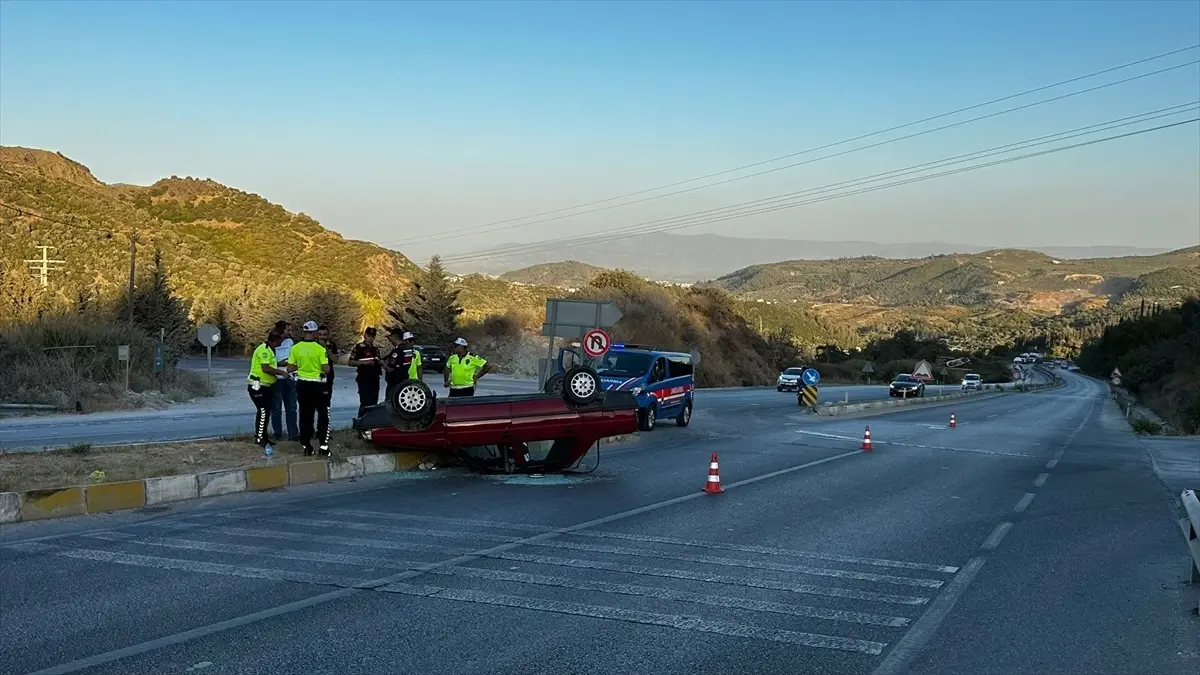 sokede takla atan aracta 2 yarali 9iYWYtF9