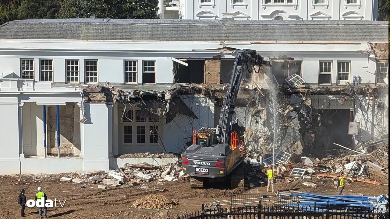 dozerler beyaz saraya girdi yikim basladi sebebi ne XjpXvlly.jpg