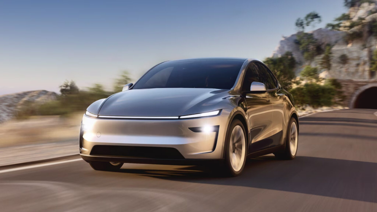 teslanin hiz kurali tanimayan mad max modu sorusturma altinda IwvJ4ZKR.jpg