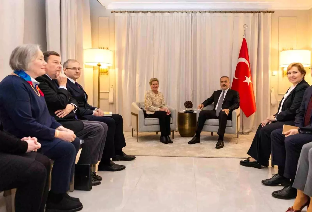 bakan fidan finlandiyada EIMOwJ44.jpg