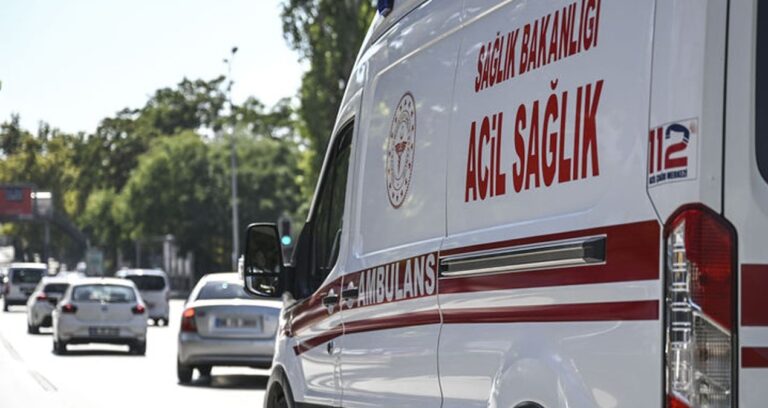 beylikduzunde-zincirleme-kaza-yaralilar-var-AbXqUPDe