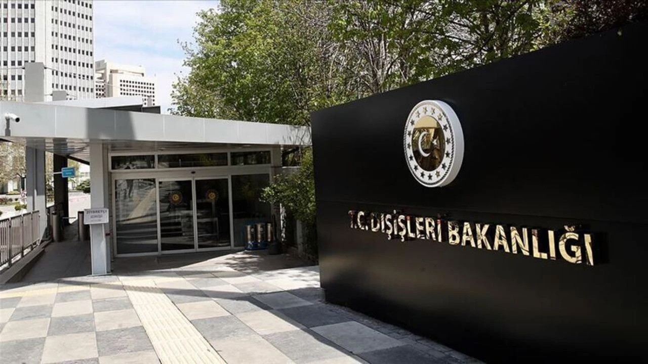 disisleri-bakanligi-israilli-bakanin-mescid-i-aksaya-duzenledigi-baskini-kiniyoruz-ZJGZtlID